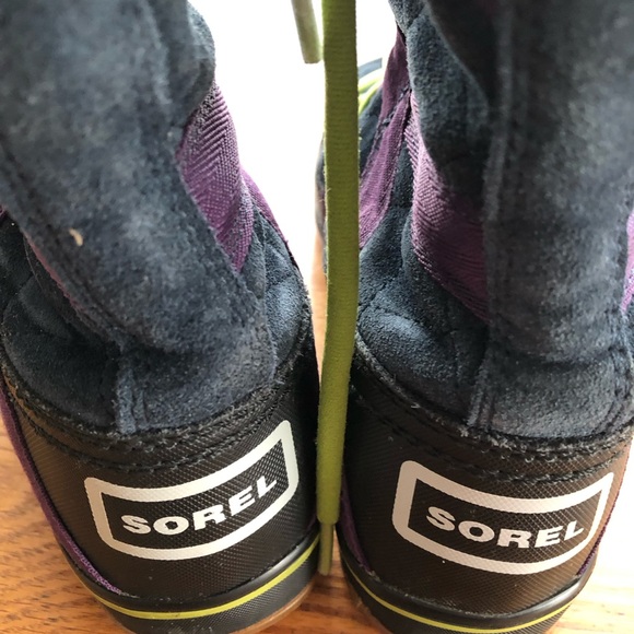 Sorel Glacy Explorer Women’s Tall Boot Purple, Navy, & Lime Green 7 waterproof - Picture 6 of 14